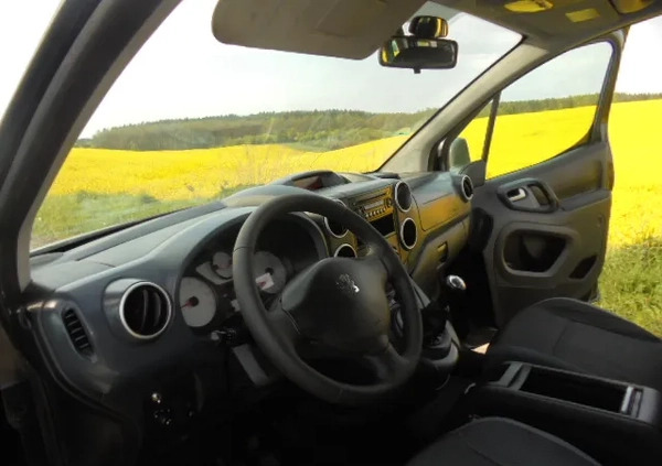 Peugeot Partner cena 15800 przebieg: 235700, rok produkcji 2010 z Sieradz małe 154